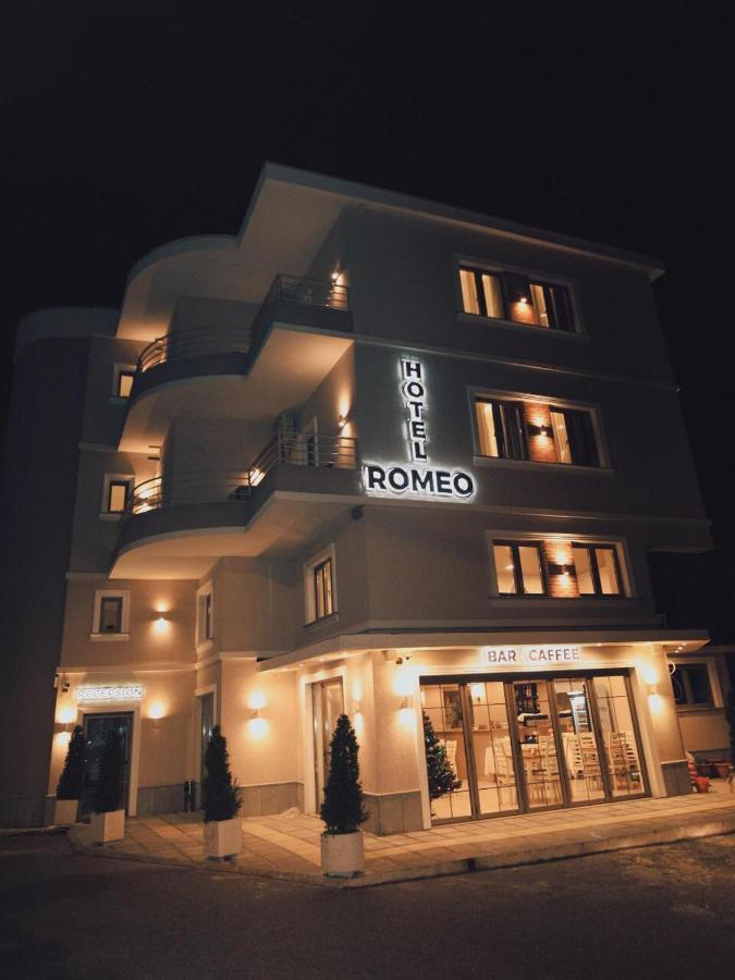 Hotel Romeo Korce Ngoại thất bức ảnh