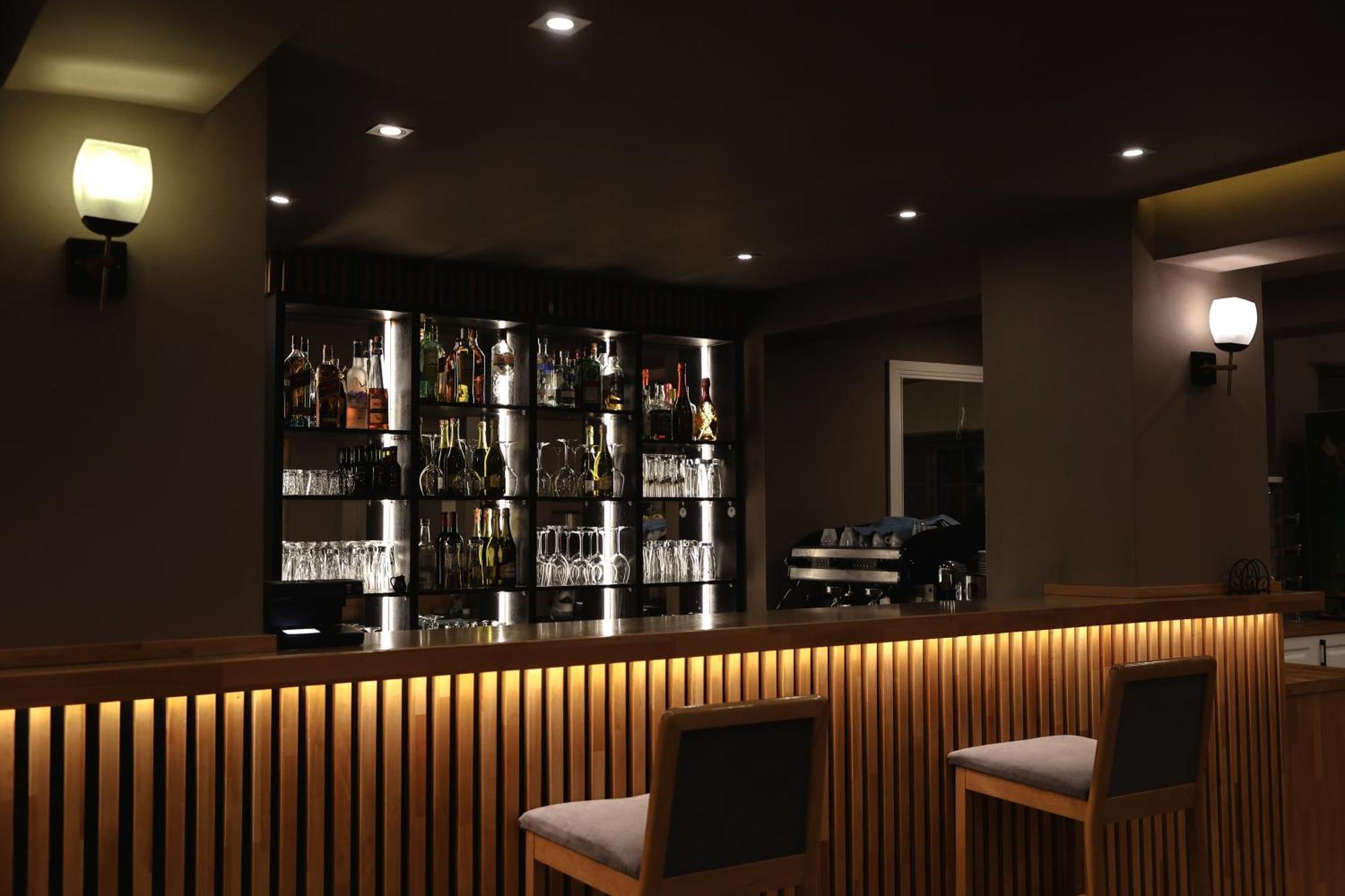 Hotel Romeo Korce Ngoại thất bức ảnh
