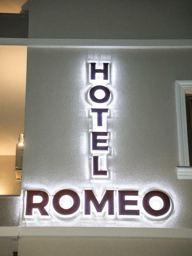 Hotel Romeo Korce Ngoại thất bức ảnh
