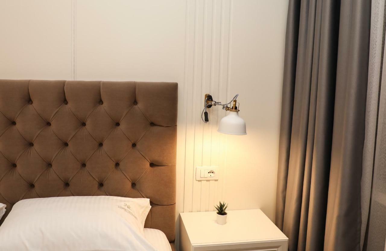 Hotel Romeo Korce Ngoại thất bức ảnh